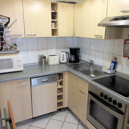 Private Apartment Near Fair Ground Хановер Екстериор снимка