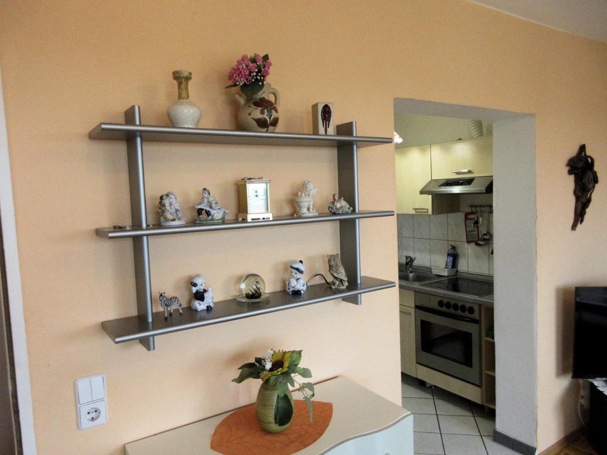 Private Apartment Near Fair Ground Хановер Екстериор снимка