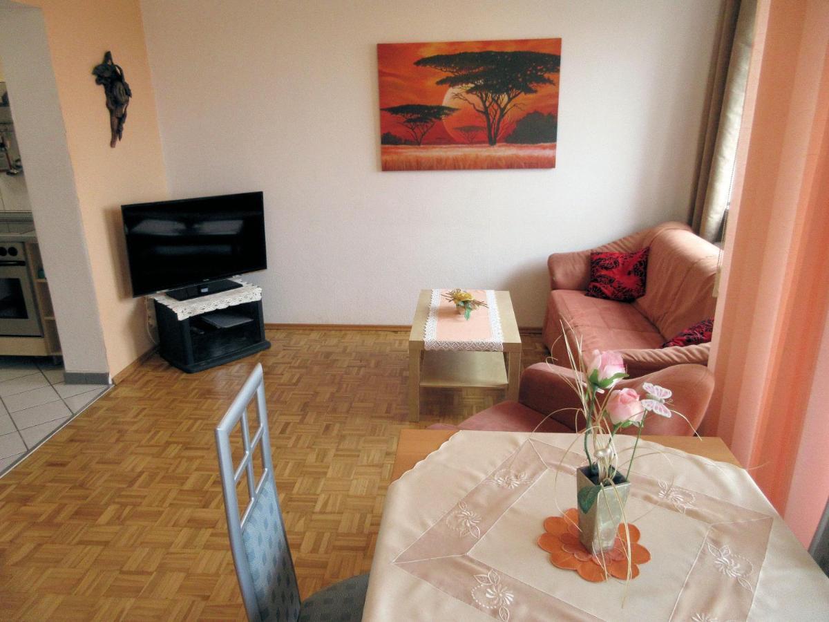 Private Apartment Near Fair Ground Хановер Екстериор снимка
